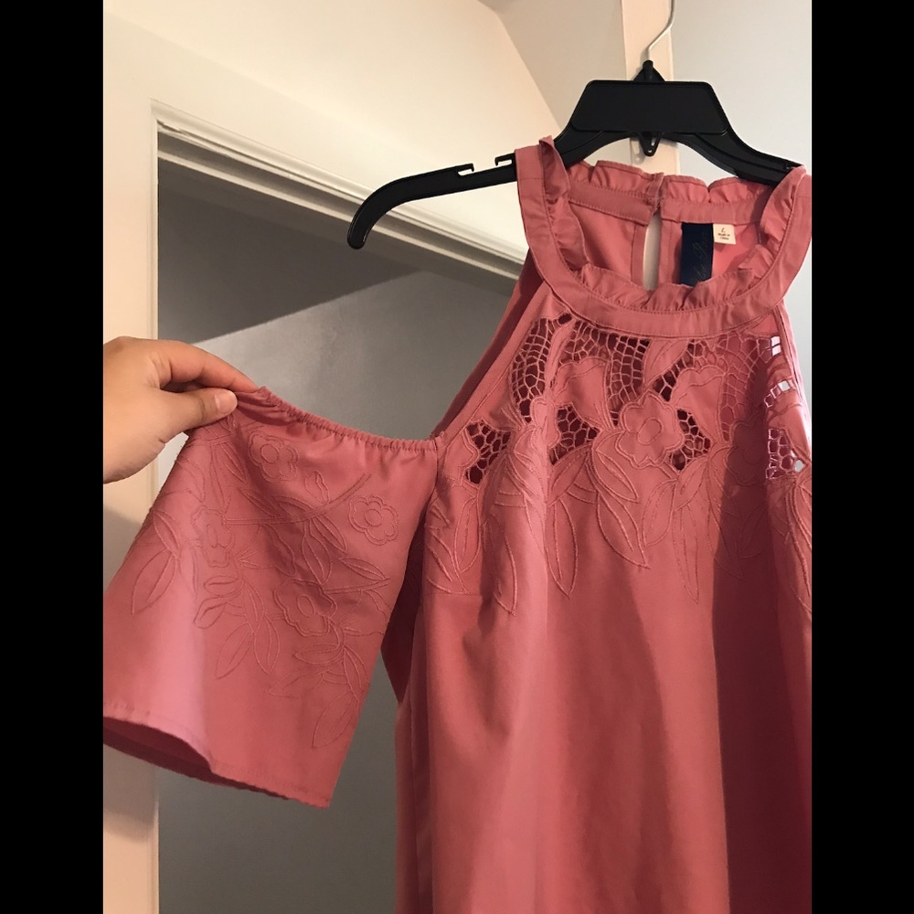 Francescas dusty pink cold shoulder top - Picture 2 of 3